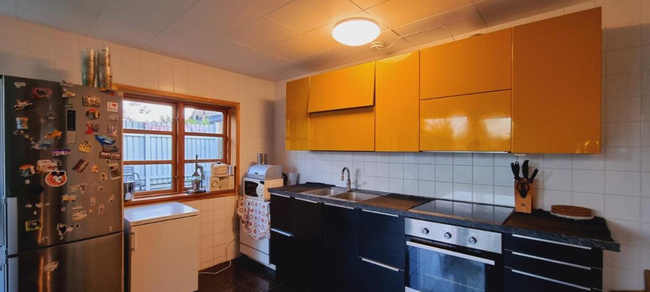 Yellow House Hostel Kopenhagen Exterior foto